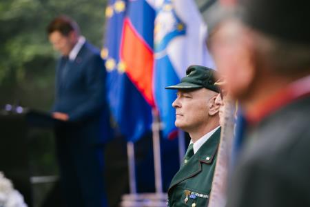 Župan Matej Slapar ob dnevu državnosti »Ko narod stoji odločno, z vero v svoje vrednote in pravice, postane nepremagljiv.«  (64)